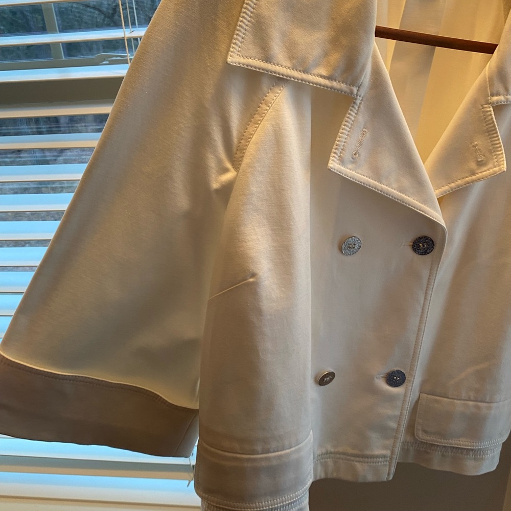 Beautiful St. John Jacket - image 2